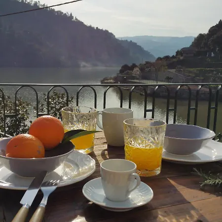 Отель Douro Рибадору