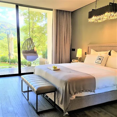 Отель Douro 4*